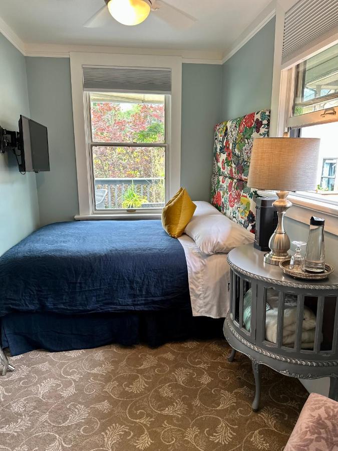 ラングリー ウエスト エンド ゲスト ハウス Bed & Breakfast エクステリア 写真